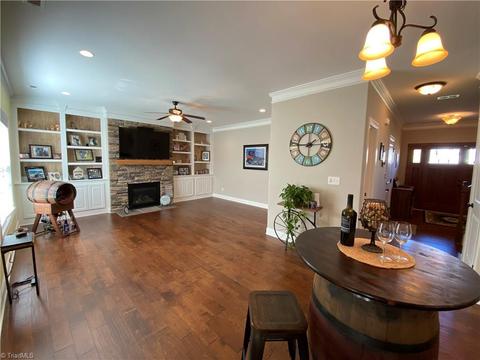 245 Pilot Bluff Dr, King, NC 27021 photo 12