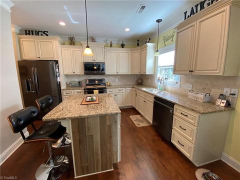 245 Pilot Bluff Dr, King, NC 27021 photo 17