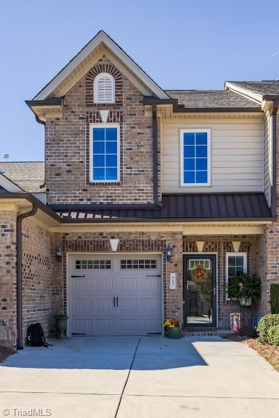 683 Nikyle Cir, High Point, NC 27265 photo 3