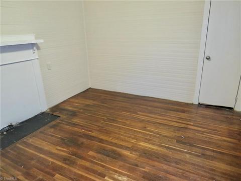 123 Periwinkle Rd, Eden, NC 27288 photo 4