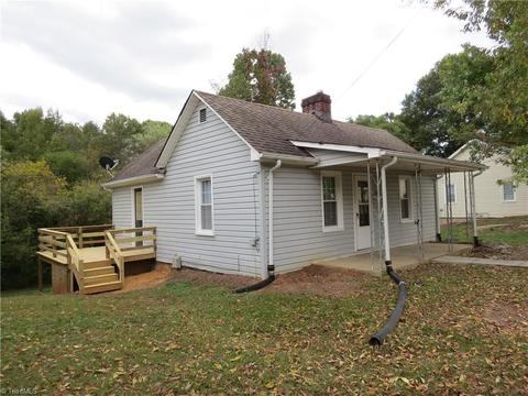 123 Periwinkle Rd, Eden, NC 27288 photo 1