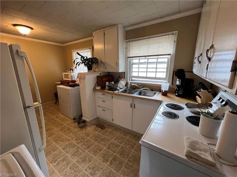 213 Jay Pl, High Point, NC 27263 photo 7