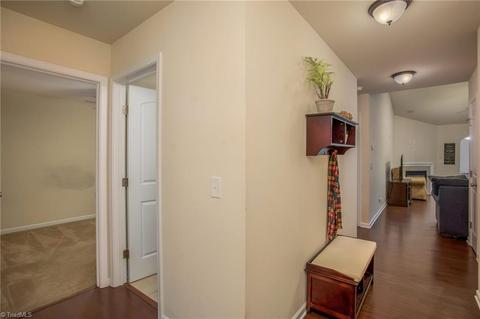 654 Chas Ct, High Point, NC 27265 photo 6