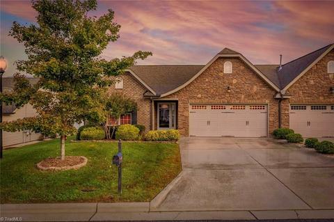 654 Chas Ct, High Point, NC 27265 photo 1