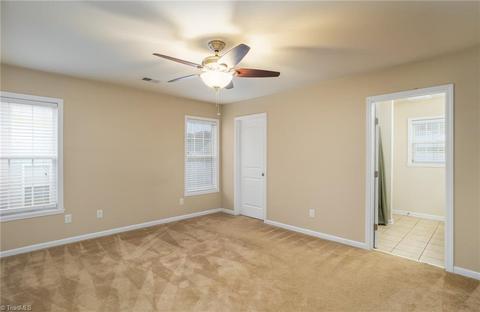 654 Chas Ct, High Point, NC 27265 photo 24