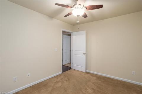 654 Chas Ct, High Point, NC 27265 photo 10
