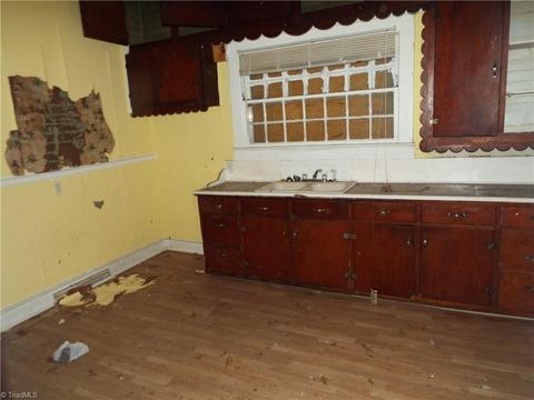 417 Cable St, High Point, NC 27260 photo 13