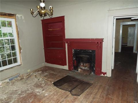 417 Cable St, High Point, NC 27260 photo 4