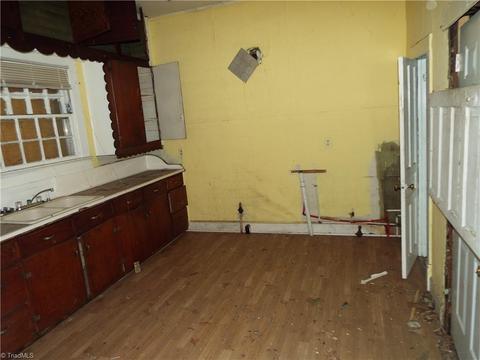 417 Cable St, High Point, NC 27260 photo 14