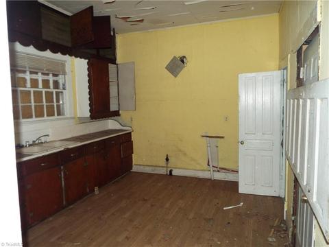 417 Cable St, High Point, NC 27260 photo 10
