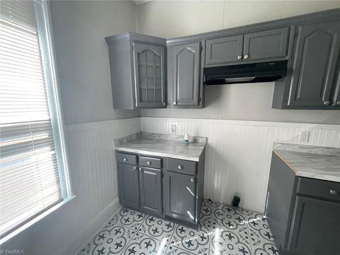 404 Cable St, High Point, NC 27260 photo 16