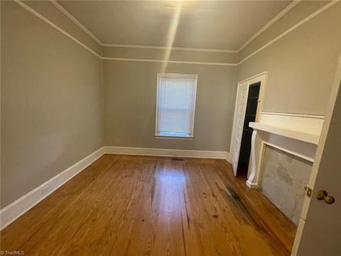 404 Cable St, High Point, NC 27260 photo 7