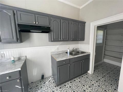 404 Cable St, High Point, NC 27260 photo 15