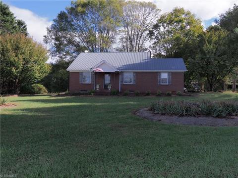 4141 Siloam Rd, Dobson, NC 27017 photo 2