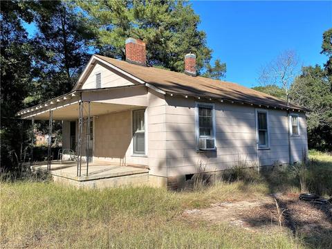 151 Cardinal Rd, Madison, NC 27025 photo 2