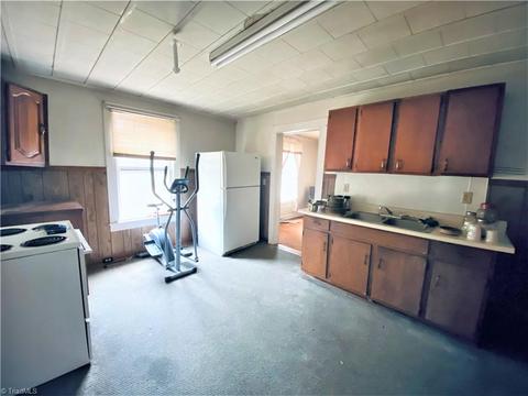 151 Cardinal Rd, Madison, NC 27025 photo 14
