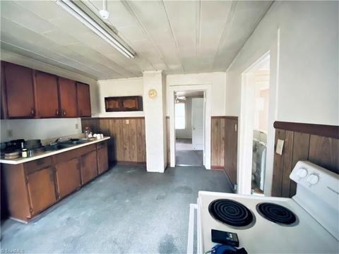 151 Cardinal Rd, Madison, NC 27025 photo 13