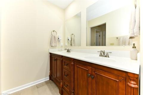 502 Harrogate Ct, High Point, NC 27262 photo 32