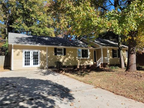 323 Old Mill Rd, High Point, NC 27265 photo 2