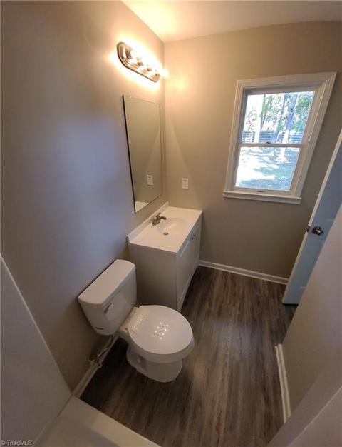 323 Old Mill Rd, High Point, NC 27265 photo 10