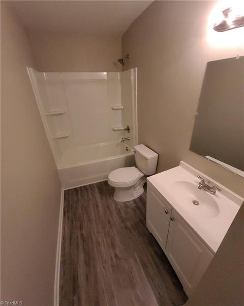 323 Old Mill Rd, High Point, NC 27265 photo 6