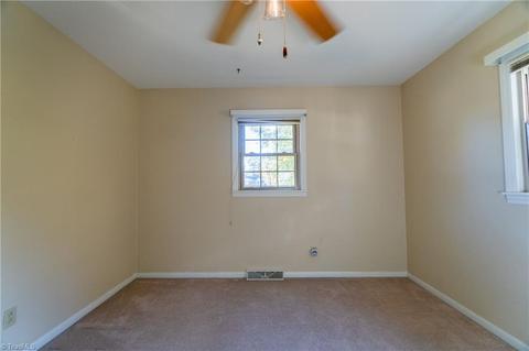 2310 Hemlock Dr, High Point, NC 27265 photo 24