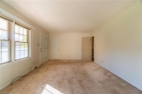 2310 Hemlock Dr, High Point, NC 27265 photo 15