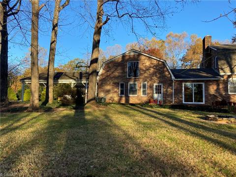 223 Beechtree Cir, Mount Airy, NC 27030 photo 18
