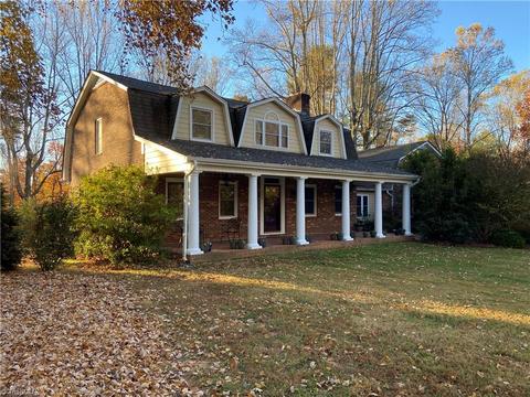 223 Beechtree Cir, Mount Airy, NC 27030 photo 3