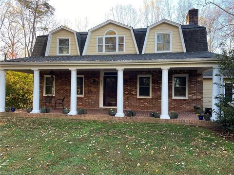 223 Beechtree Cir, Mount Airy, NC 27030 photo 1