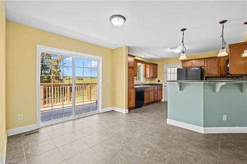 241 Whitehurst Ln, Lowgap, NC 27024 photo 10