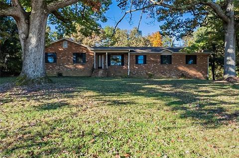 4553 Collett Farm Rd, Trinity, NC 27370 photo 1