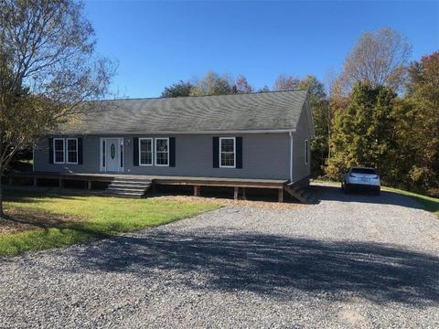 3466 Simpson Mill Rd, Dobson, NC 27017 photo 2
