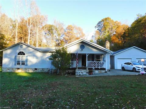 5050 Robbins Country Rd, Trinity, NC 27370 photo 2