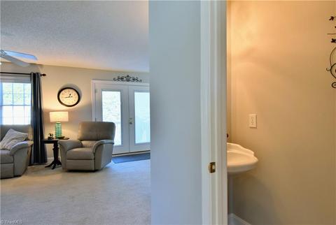 111 Montclair Dr, Advance, NC 27006 photo 21