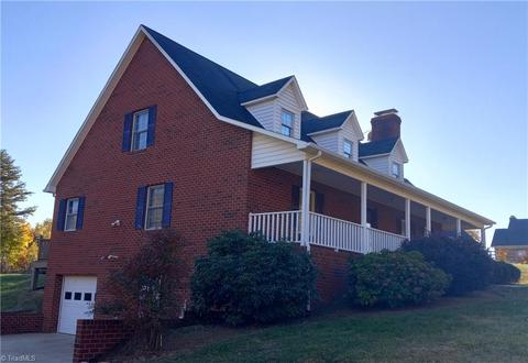 1034 Nance Rd, King, NC 27021 photo 3