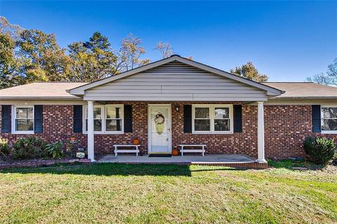 5015 Windemere Cir, Trinity, NC 27370 photo 2