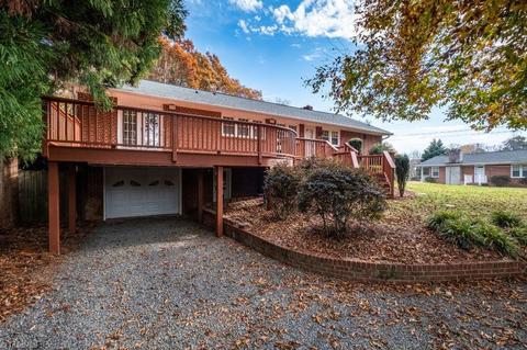 811 Main St, Elkin, NC 28621 photo 5