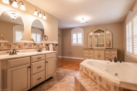 811 Main St, Elkin, NC 28621 photo 26