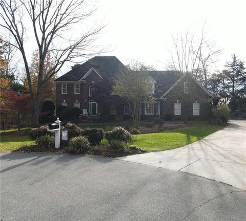 1512 Meta Ct, High Point, NC 27265 photo 2