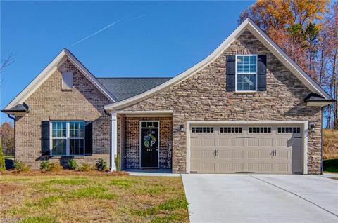 240 Shadow Trl, Clemmons, NC 27012 photo 1