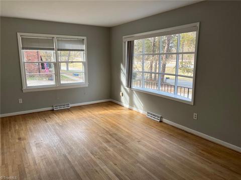 132 Sunview Ave, High Point, NC 27265 photo 4