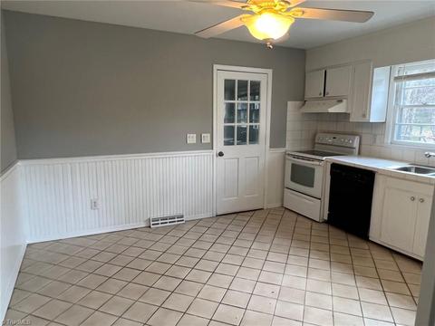 132 Sunview Ave, High Point, NC 27265 photo 11