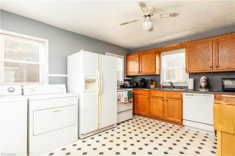 109 Sealy Dr, Trinity, NC 27370 photo 4
