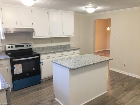 715 Patrick St, Eden, NC 27288 photo 7