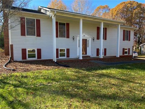 609 Dalton Rd, King, NC 27021 photo 3