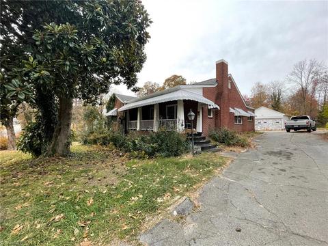 602 Stone Pl, High Point, NC 27262 photo 1