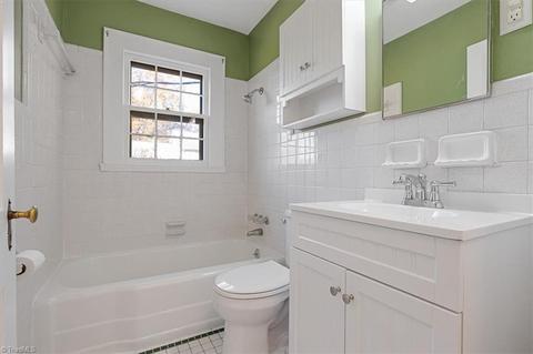 1007 Pine Circle Dr, High Point, NC 27265 photo 20