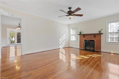 1007 Pine Circle Dr, High Point, NC 27265 photo 7
