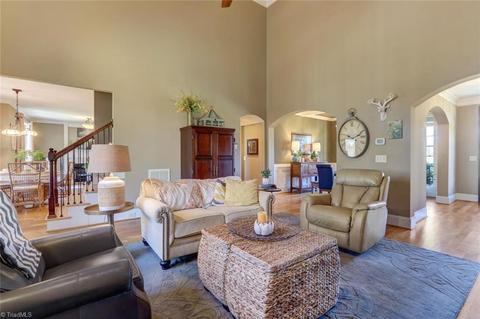 6806 Trace Dr, Browns Summit, NC 27214 photo 9
